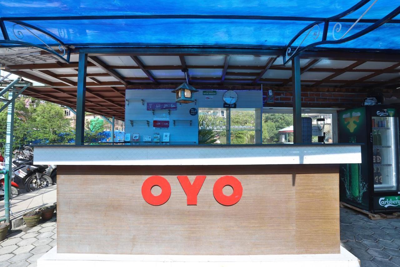 Oyo 591 Hotel Blue Moon Dharampur Exterior foto